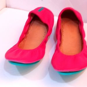 Tikes hot pink